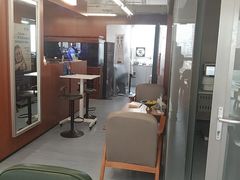 -无奔眼镜·蔡司·依视路授权店(朝阳大悦城店)