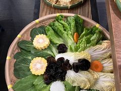 -尚尚仙·酸汤猪手·猪肚鸡火锅(华联万柳购物中心店)