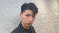 -变画·发型STUDIO