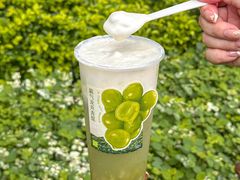 -奈雪的茶(优特汇店)