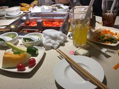 -海底捞火锅鲜切牛肉主题店(长寿路店)