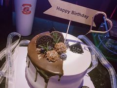 巧克力滴落蛋糕-艾加柒克蛋糕茶歇甜品台(春熙路店)