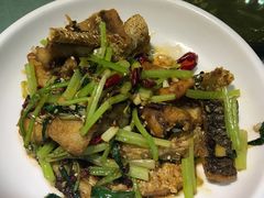 干煸糍粑鱼-全聚贤餐厅·湖北家常菜(沙湖店)