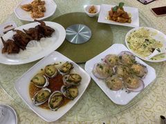 -鹏城人家海鲜酒家·23年老字号(较场尾店)