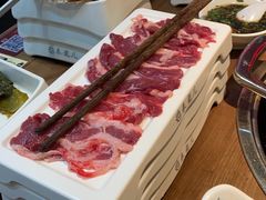 -来龍儿鲜切牛肉自助老火锅