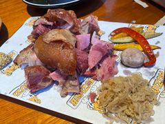-HUZI虎滋精酿餐吧(京西大悦城店)