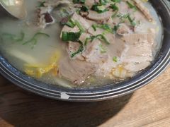 -蜜桃餐厅·伴山(湖滨商业街店)