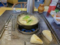 -有一锅·野生菌黑山羊腊排骨火锅(古城北门店)