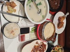 -梅利汴京烤鸭•开封豫菜地标店(东司门店)