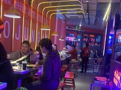 -钢管厂五区小郡肝串串香(滨江店)