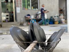 特色烙锅-卡拉农庄 正宗斗鸡肉
