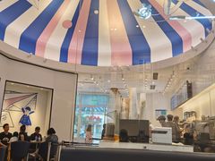 -喜茶(迪士尼小镇DP店)