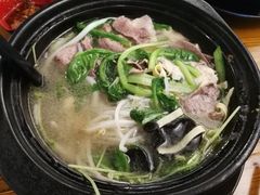 -丽虹云南过桥米线(兴工街店)