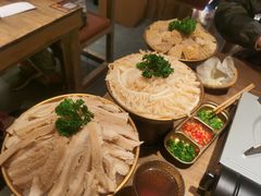 -毛肚向右·川渝毛肚王(经开永旺店)