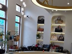 -六六奢品·vintage中古·回收二手奢侈品包包手表首饰(环球港店)