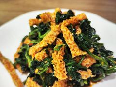 -耶里夏丽·新疆菜·28年喀什老馆(田林东路店)