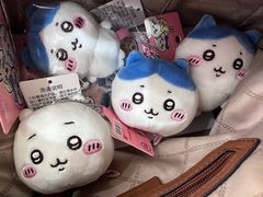 -名创优品(中原万达2F店)