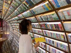 -钟书阁(珍园店)