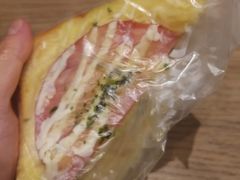 火腿芝士全麦三明治-面包新语(KKMALL京基店)