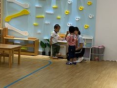 -绿城奇妙园双语日托(华茂悦峰园区)