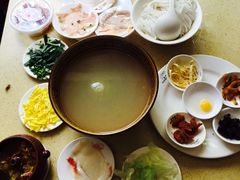 -桥香园云南过桥米线(金马碧鸡店)