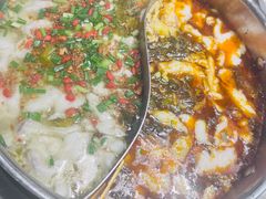 -德林酸菜鱼火锅(南丹店)
