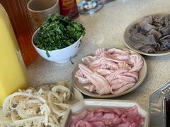-九尺赵老四鲜鹅肠火锅