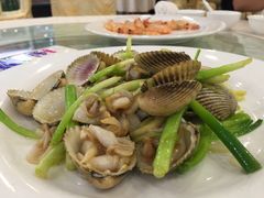 -东郊椰林平价海鲜舫(大东海店)