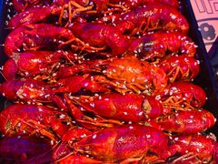 鲜活现卤小龙虾-燥次·烧烤酒场(万象城店)