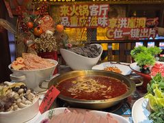 -小天鹅火锅·一线江景洪鼎旗舰店(洪崖洞店)