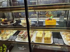 面包甜点陈列柜-梦菲思饼屋(瑞金宾馆店)