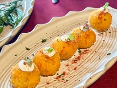 羊奶芝士球-BROWNSTONE布朗石西班牙餐厅(富城店)