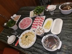 -大渔小鲜火锅店