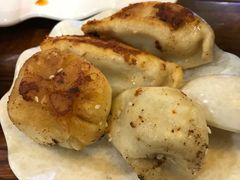 -黄阿姨锅贴大王(万航渡路店)