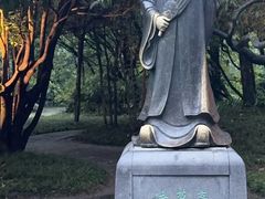 -三妹小龙虾·黄油蟹(华侨城总店)