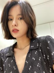 -AYO SALON