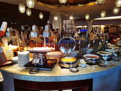 自助取餐区-东莞塘厦三正半山温泉酒店·沙利文西餐厅