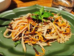 鸡油纵-中8楼风尚云南菜(颐堤港店)