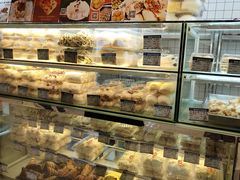 -白玉兰食品甜凤店(合生汇店)