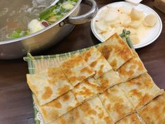 醋大蒜-乡土黄·鲜牛肉火锅·小龙虾(兴业街店)