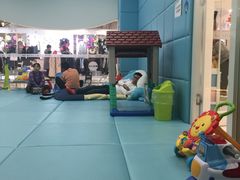 -小小王国亲子游泳俱乐部(锦辉中心)