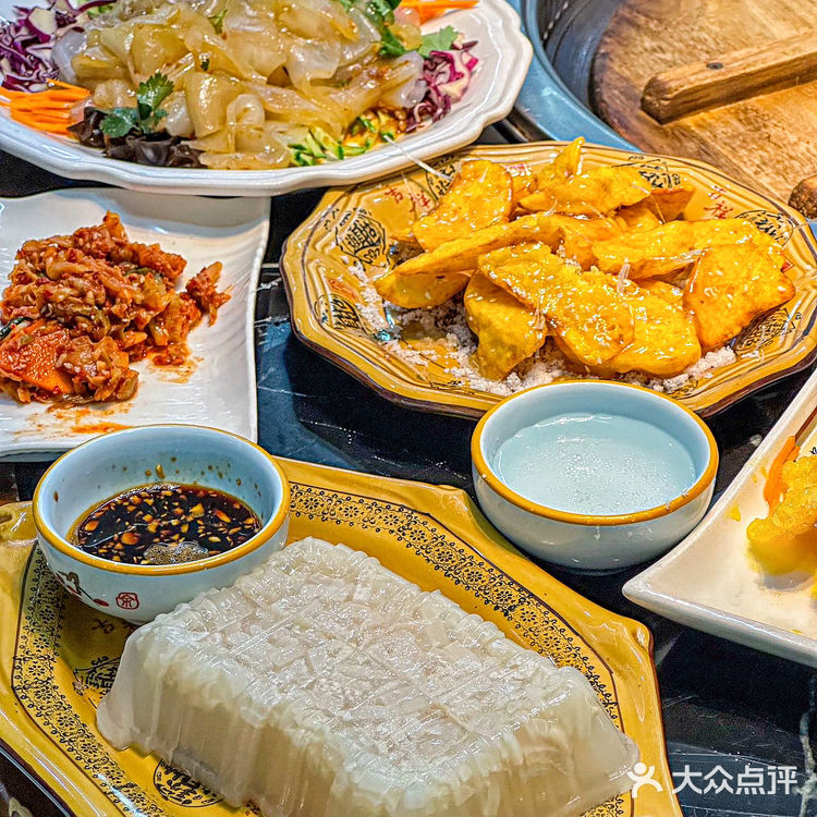 石狮这家东北铁锅炖不会还有人没吃过吧❗️