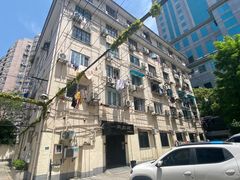 -一间森林酒店(上海人民广场店)