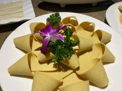 菊花豆皮-和院老火锅铜锅烧烤海鲜(朱雀大街店)