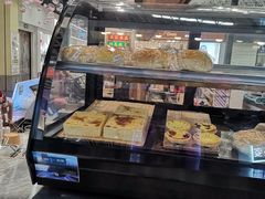 面包甜点陈列柜-美芝莲(钻汇广场店)