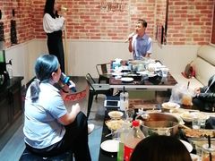 -唯爱KTV聚会餐厅(仙林东城汇店)