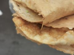 -正宗杂粮煎饼香软鸡蛋饼