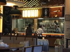 -拾味馆·浓鲜骨汤(光谷天地店)