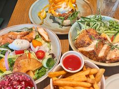 -Two Birds One Stone·一石二鸟(诚品生活店)