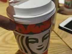 -星巴克(杭州西湖银泰1F店)